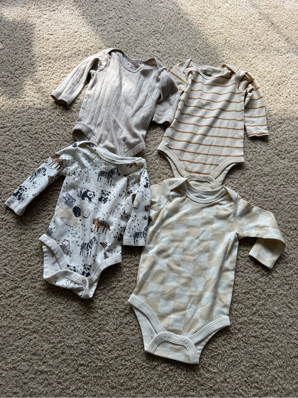Member's Mark Baby 4-Pack Organic Cotton Bodysuit